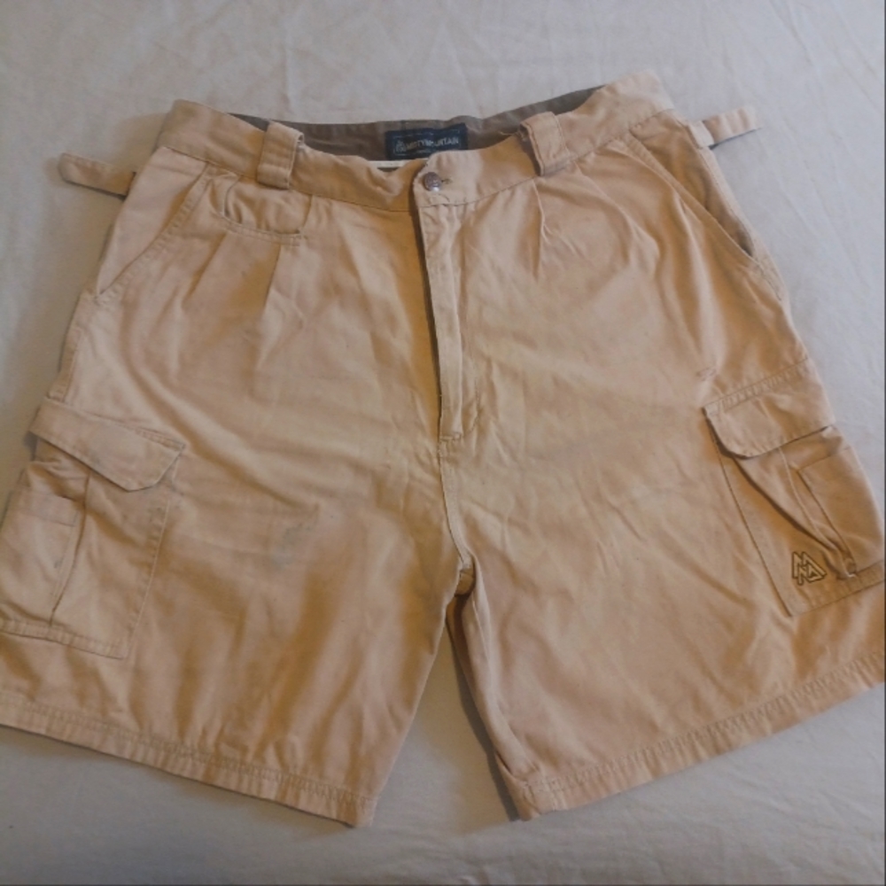 Misty Mountain Tan Cargo Shorts (Size 38)